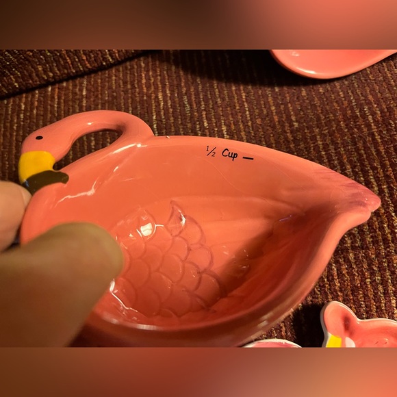 Flamingo Nesting Measuring Cups, Set of 4 - Picture 6 of 8